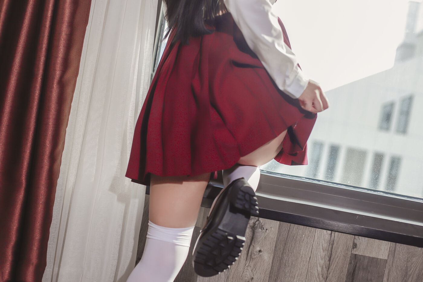 日奈娇 NO.037 JK少女红裙 [28P]插图6